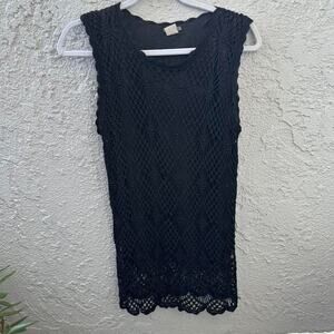 Black crochet set